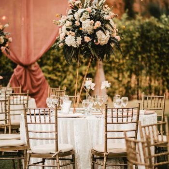 ¿Cómo distribuir a los invitados en las mesas?